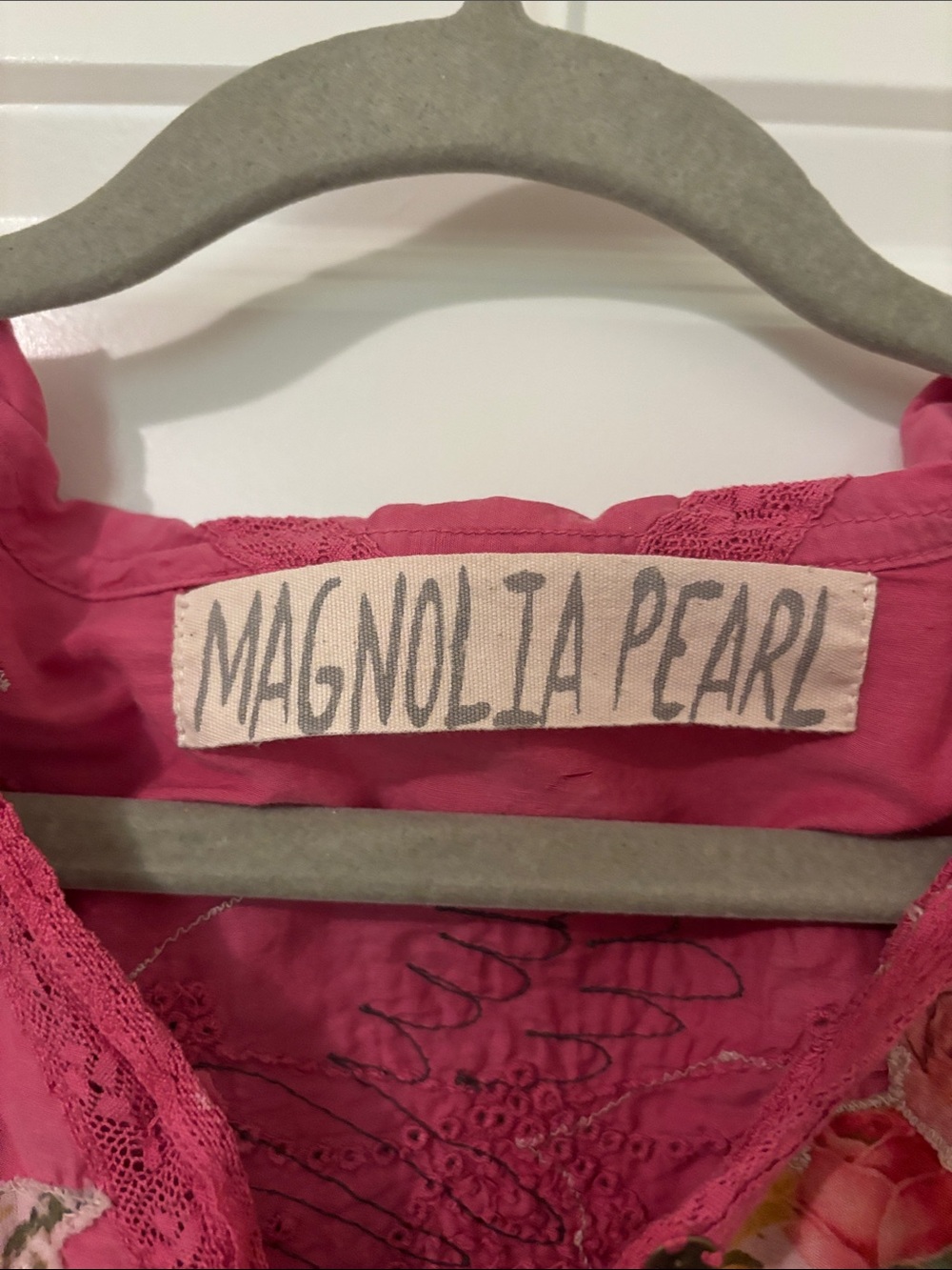 Magnolia Pearl Pink Floral Boho blouse - Picture 3 of 8